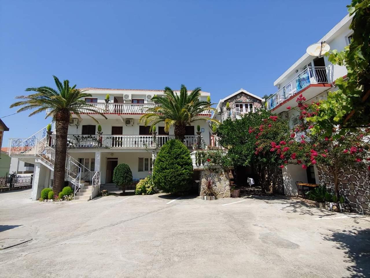 Apartments Radonjic Budva Exteriör bild